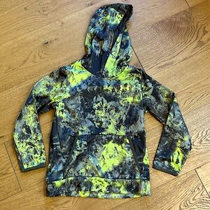 Under Armor pullover sweatshirt greens/yellow size 8